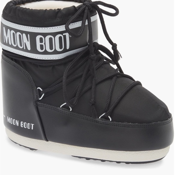 Moon Boot Shoes - Moon Boot classic low 2 water repellent nylon boot